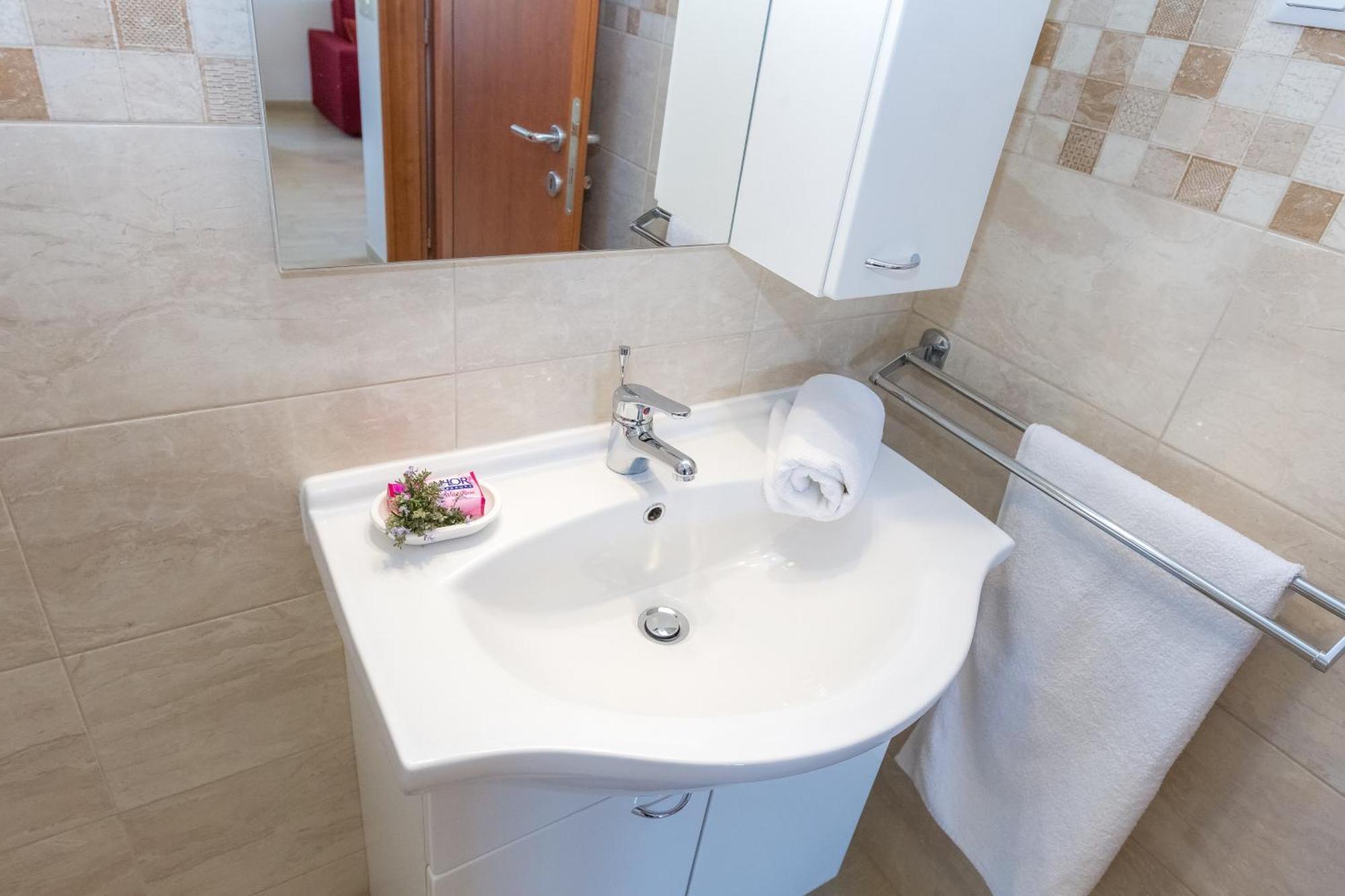 Apartments By The Sea Veli Rat, Dugi Otok - 11525 Ruang foto