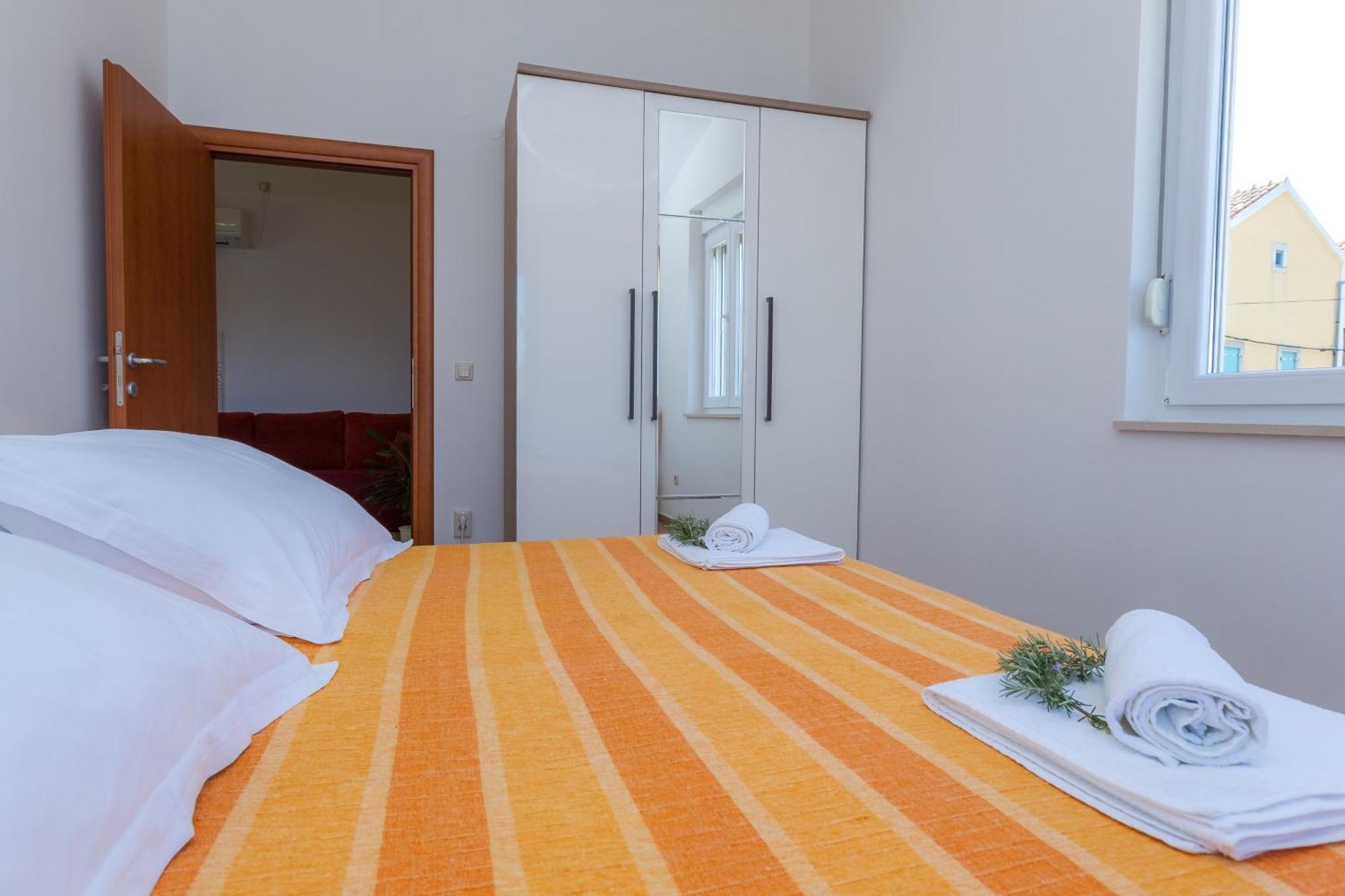 Apartments By The Sea Veli Rat, Dugi Otok - 11525 Ruang foto